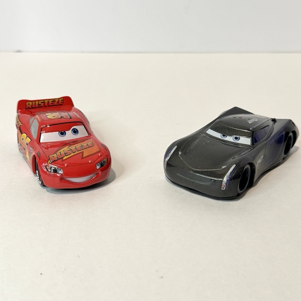 Disney Pixar Cars Diecast Metal Lightning McQueen Jackson Storm 1:55 Scale